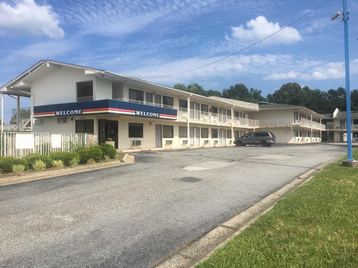 Travel Inn Greensboro Bagian luar foto