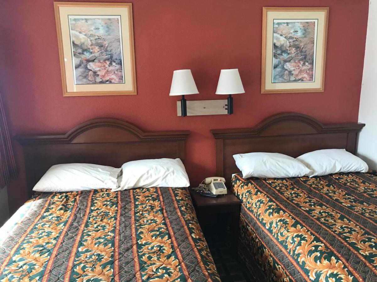 Travel Inn Greensboro Bagian luar foto